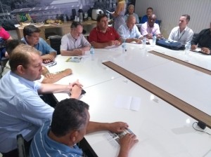 25-01-19-Dirigentes do Conespi durante encontro com o prefeito e o novo presidente da Câmara de Vereadores, Gilmar Rotta