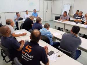15-10-19-Diretores da Feticom-SP durante a reunião realizada no prédio da Semtre